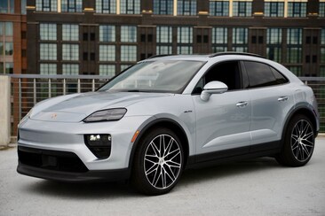 2025 Porsche Macan Electric 4 SUV