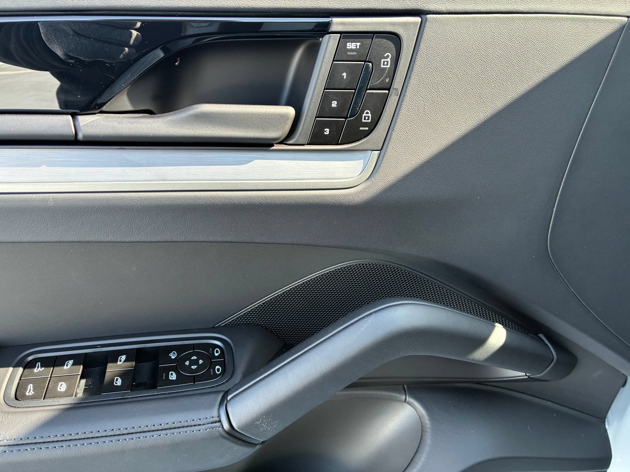 2026 Porsche Cayenne Coupe S - Photo 25