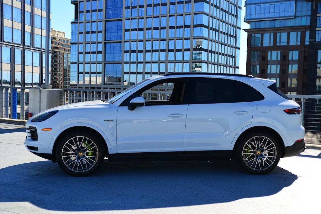 Certified 2023 Porsche Cayenne E-Hybrid Platinum Edition E-Hybrid SUV