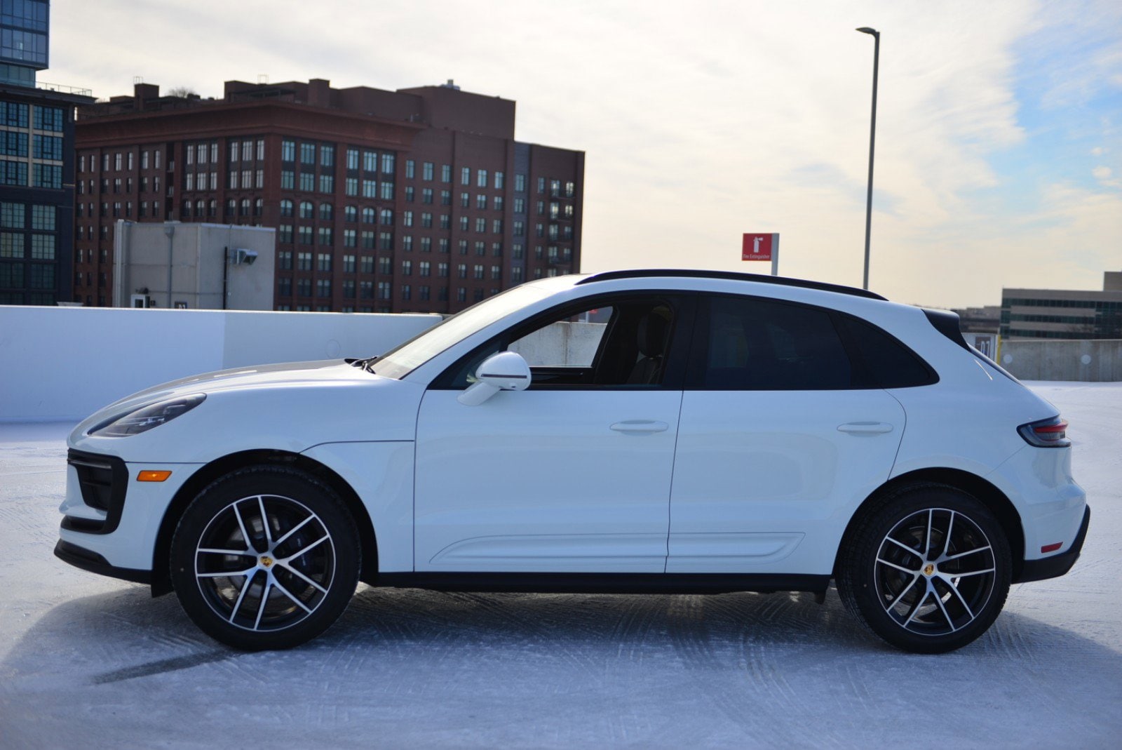 Used 2025 Porsche Macan Base with VIN WP1AA2A59SLB06440 for sale in North Bethesda, MD