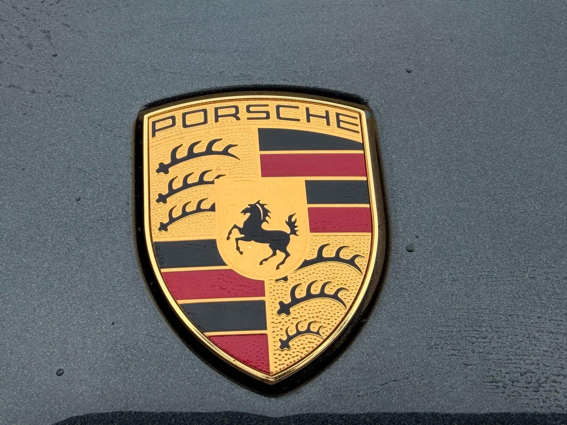 2026 Porsche Macan T - Photo 11