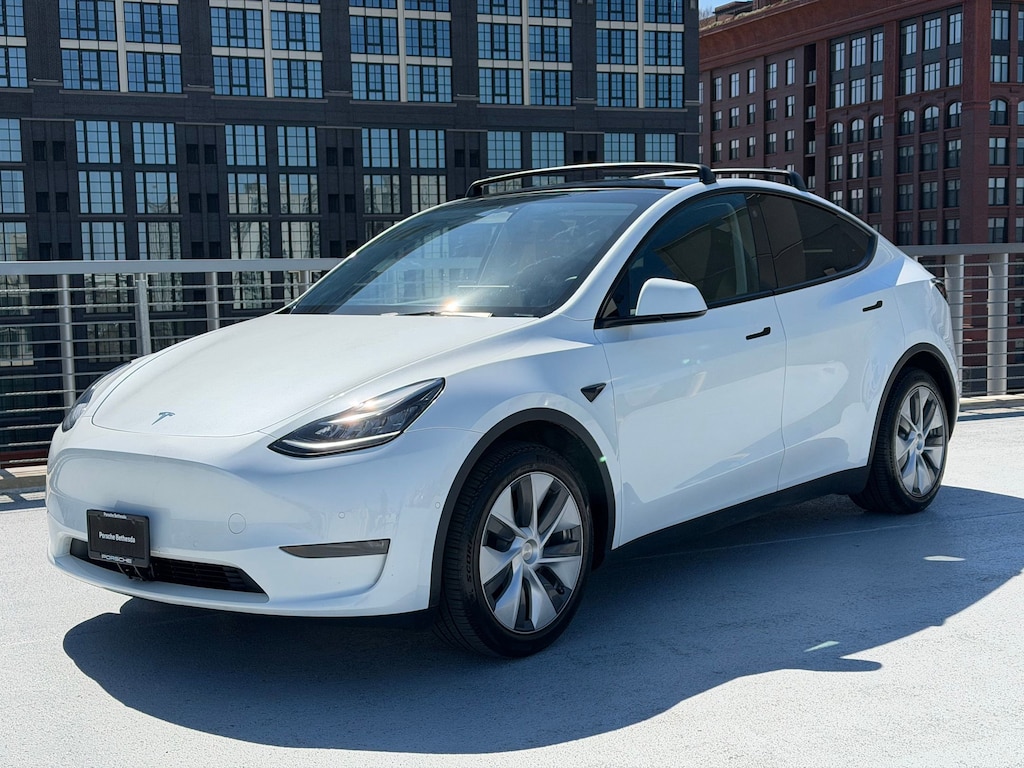 Used 2022 Tesla Model Y Long Range SUV