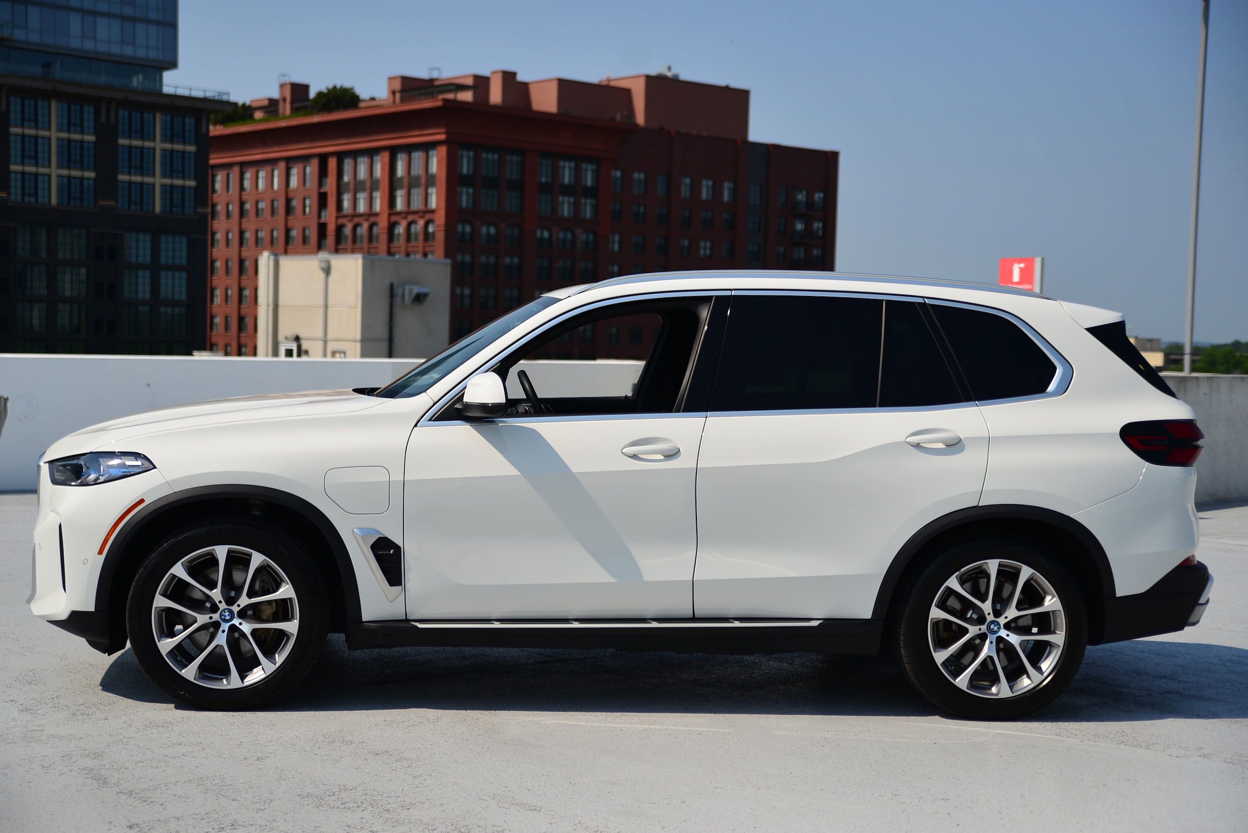 Used 2024 BMW X5 50e with VIN 5UX43EU0XR9U23580 for sale in North Bethesda, MD