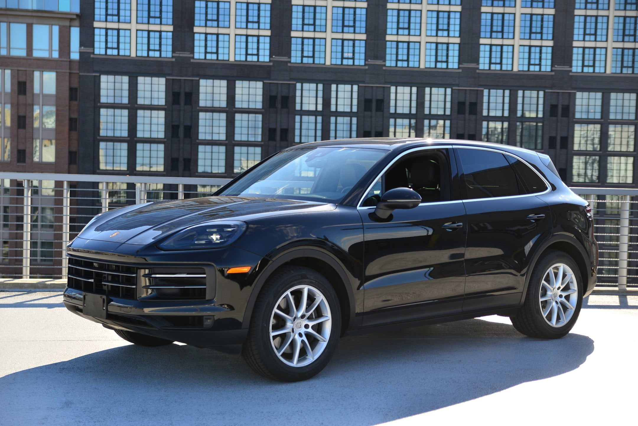 2024 Porsche Cayenne Base's photo