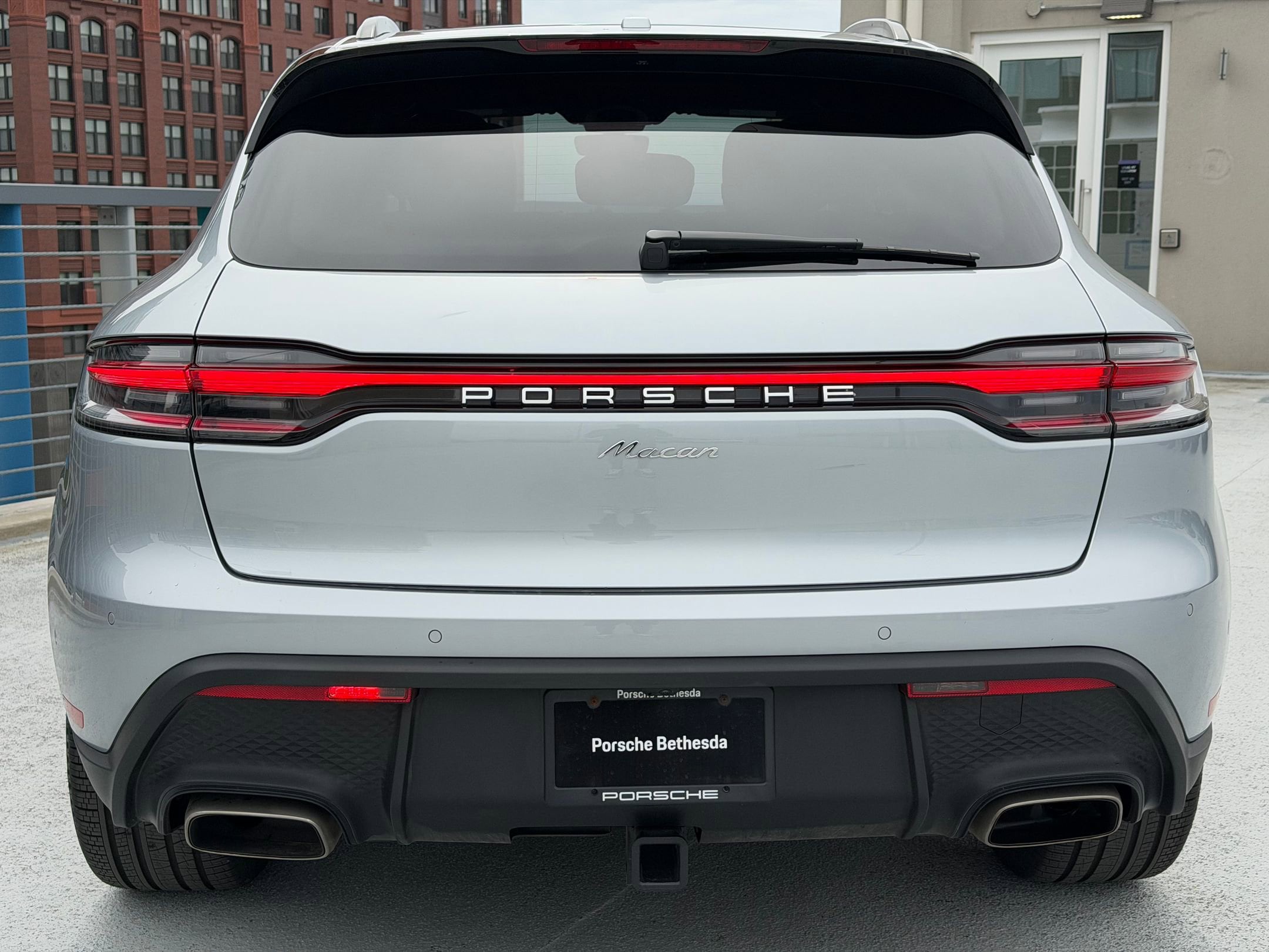 2026 Porsche Macan - Photo 6