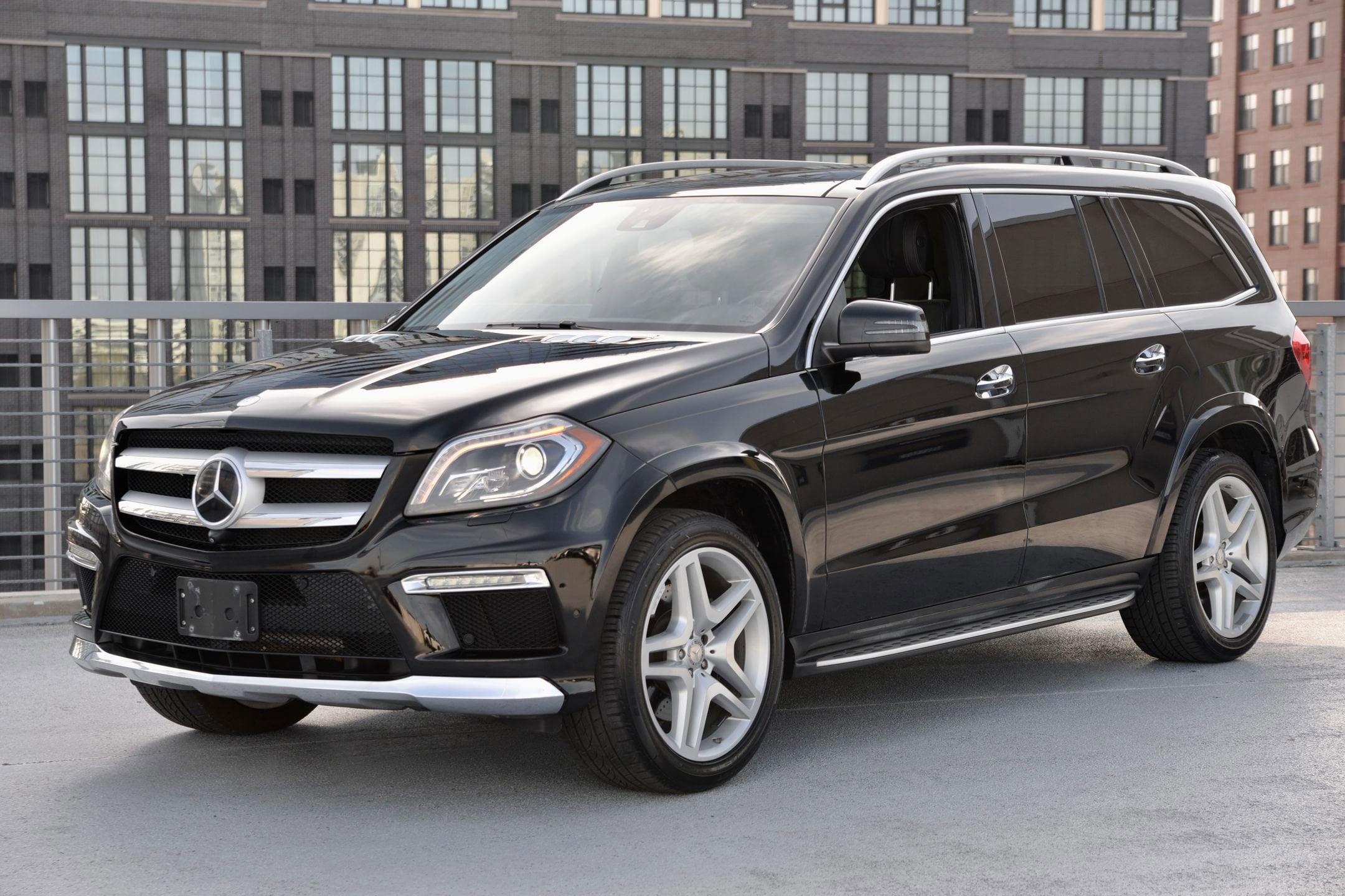 2016 Mercedes-Benz GL-Class GL550's photo