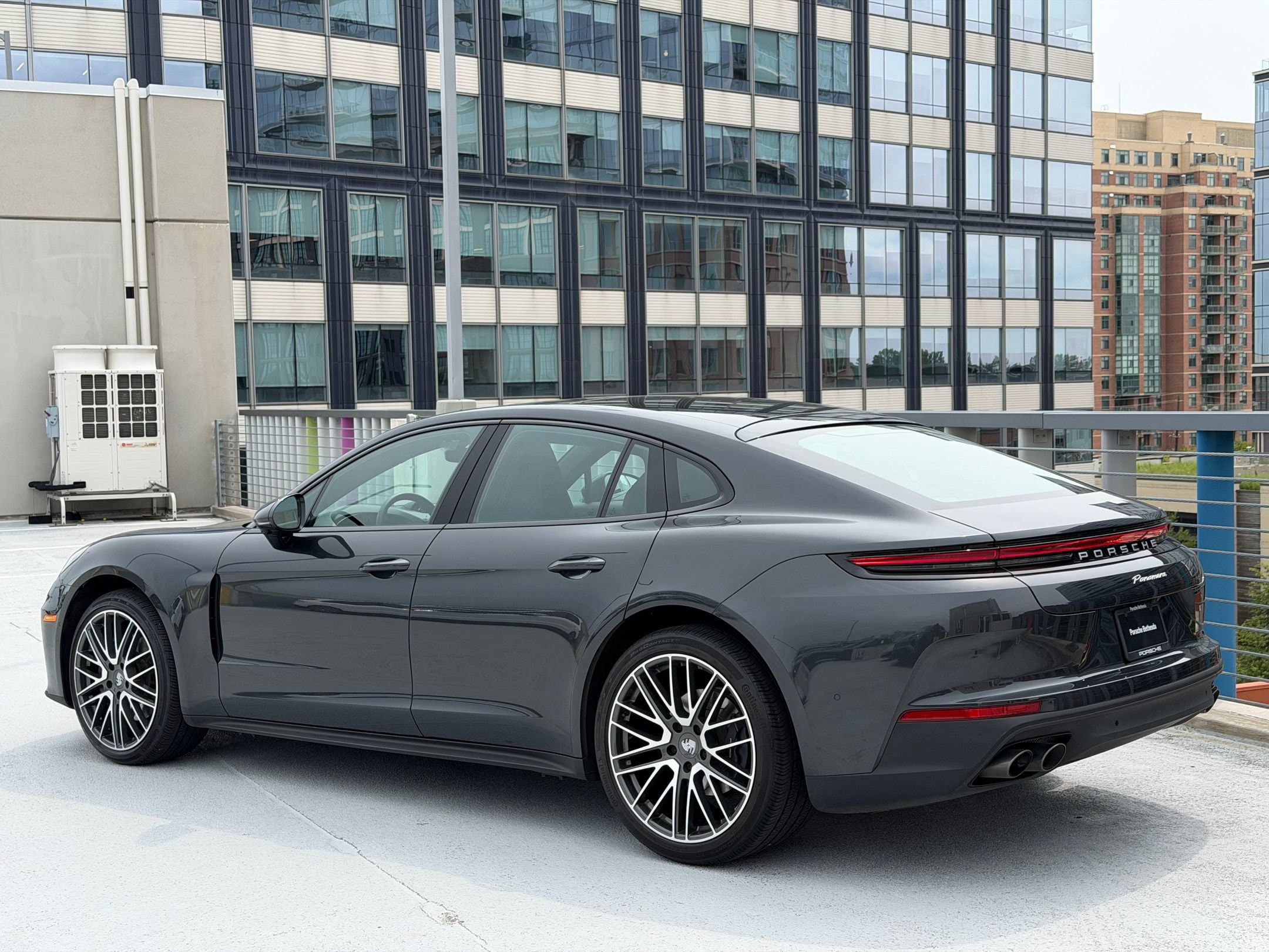 Panamera Panamera () Hatchback