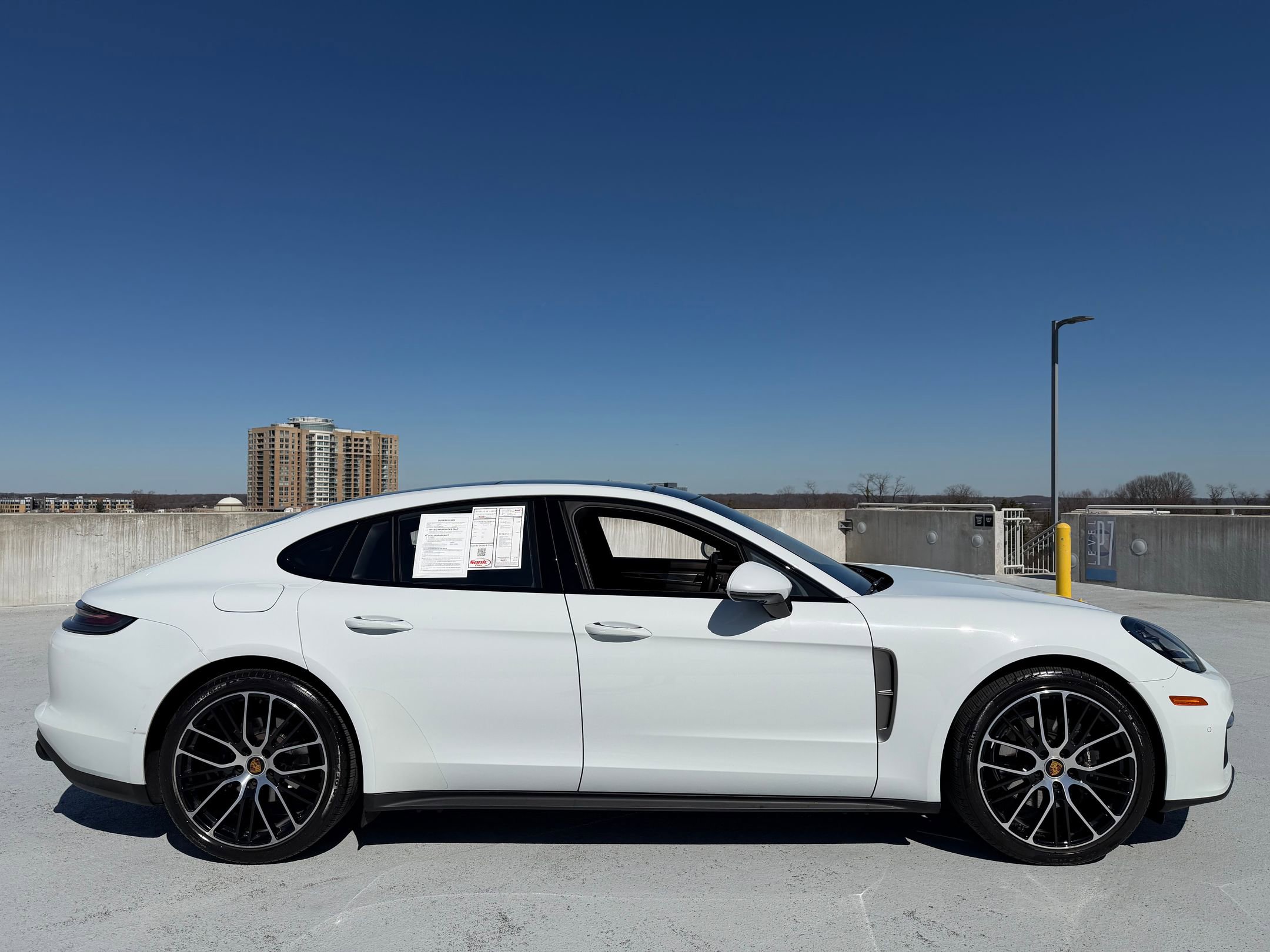 Panamera 4 Platinum Edition Hatchback