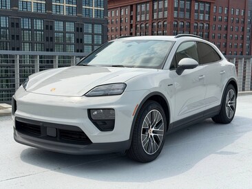 2026 Porsche Macan Electric 4 SUV