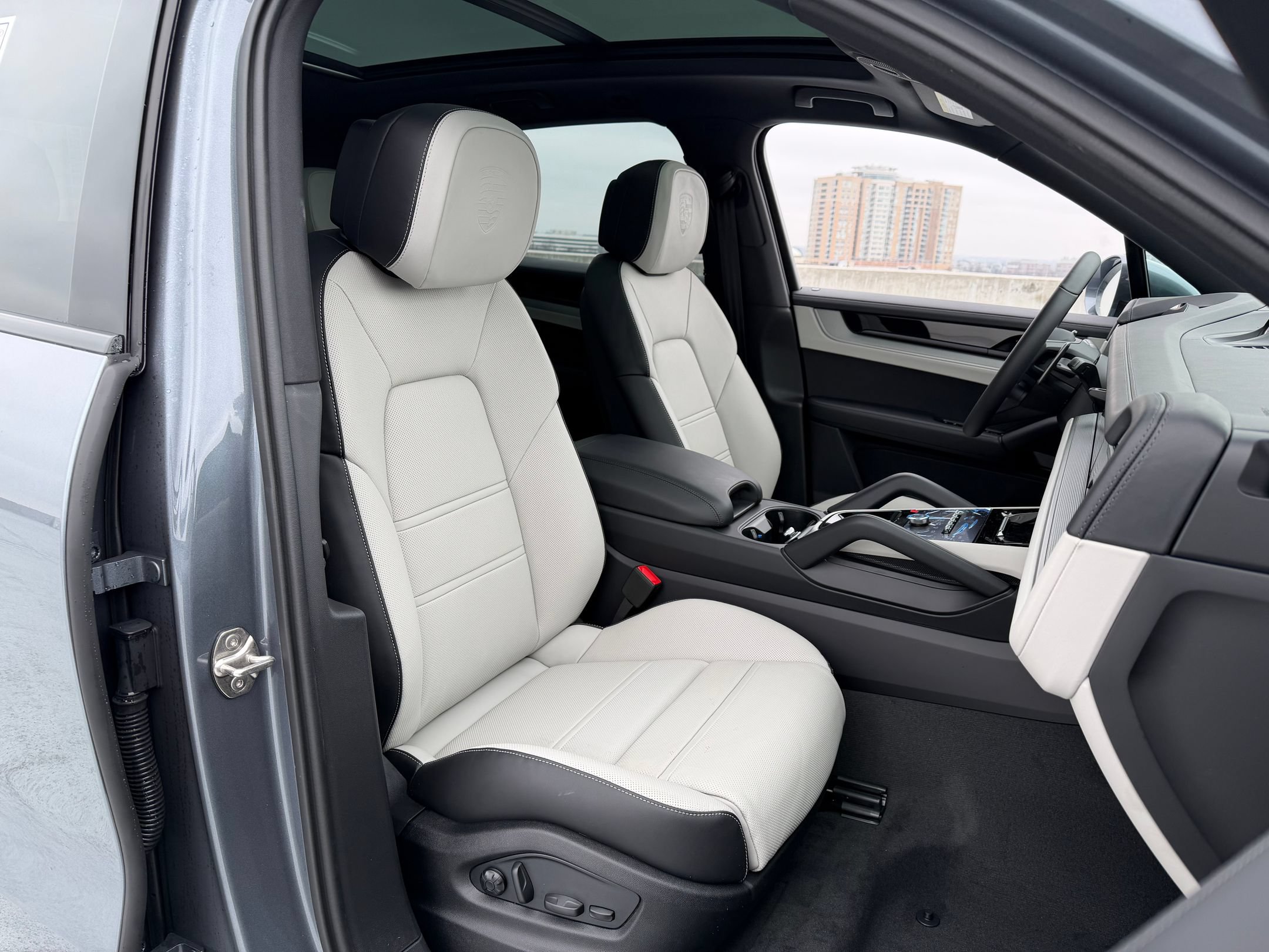 2026 Porsche Cayenne Base - Photo 14