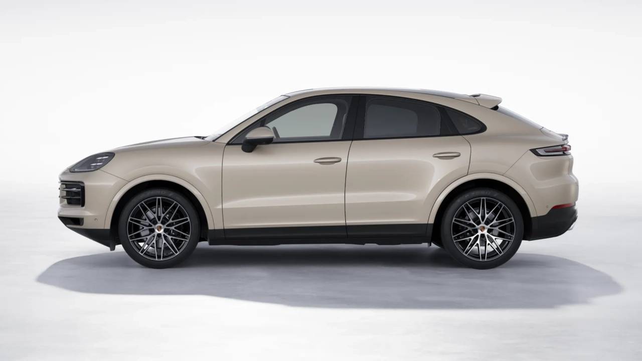 2026 Porsche Cayenne Coupe photo 2