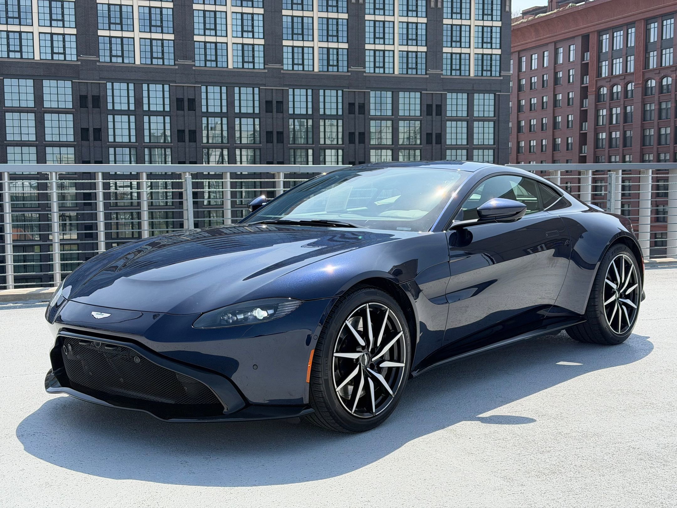 2020 Aston Martin Vantage Base