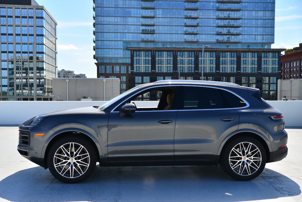 New 2025 Porsche Cayenne  SUV
