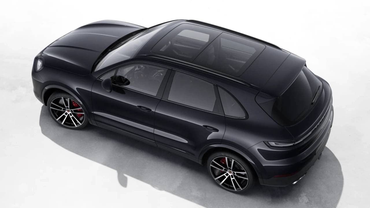 2026 Porsche Cayenne S photo 4