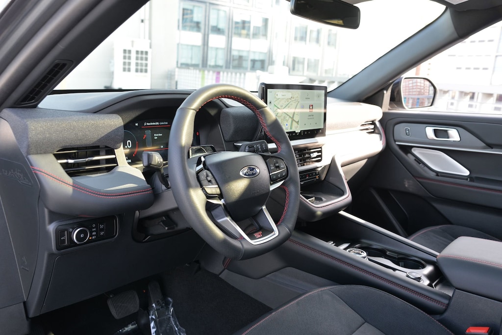 Used 2025 Ford Explorer ST SUV