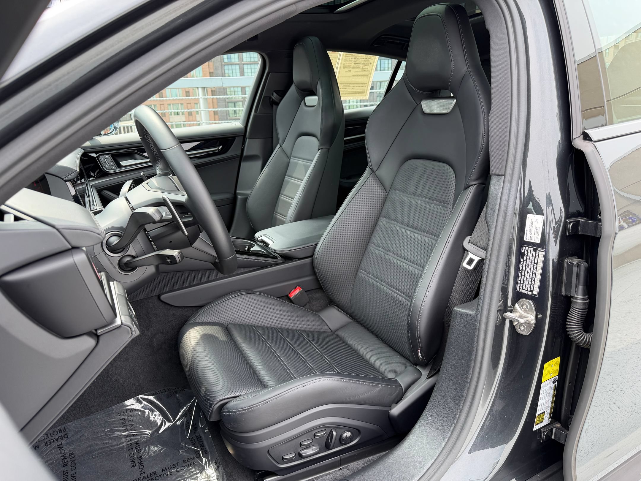 Panamera Panamera () Hatchback