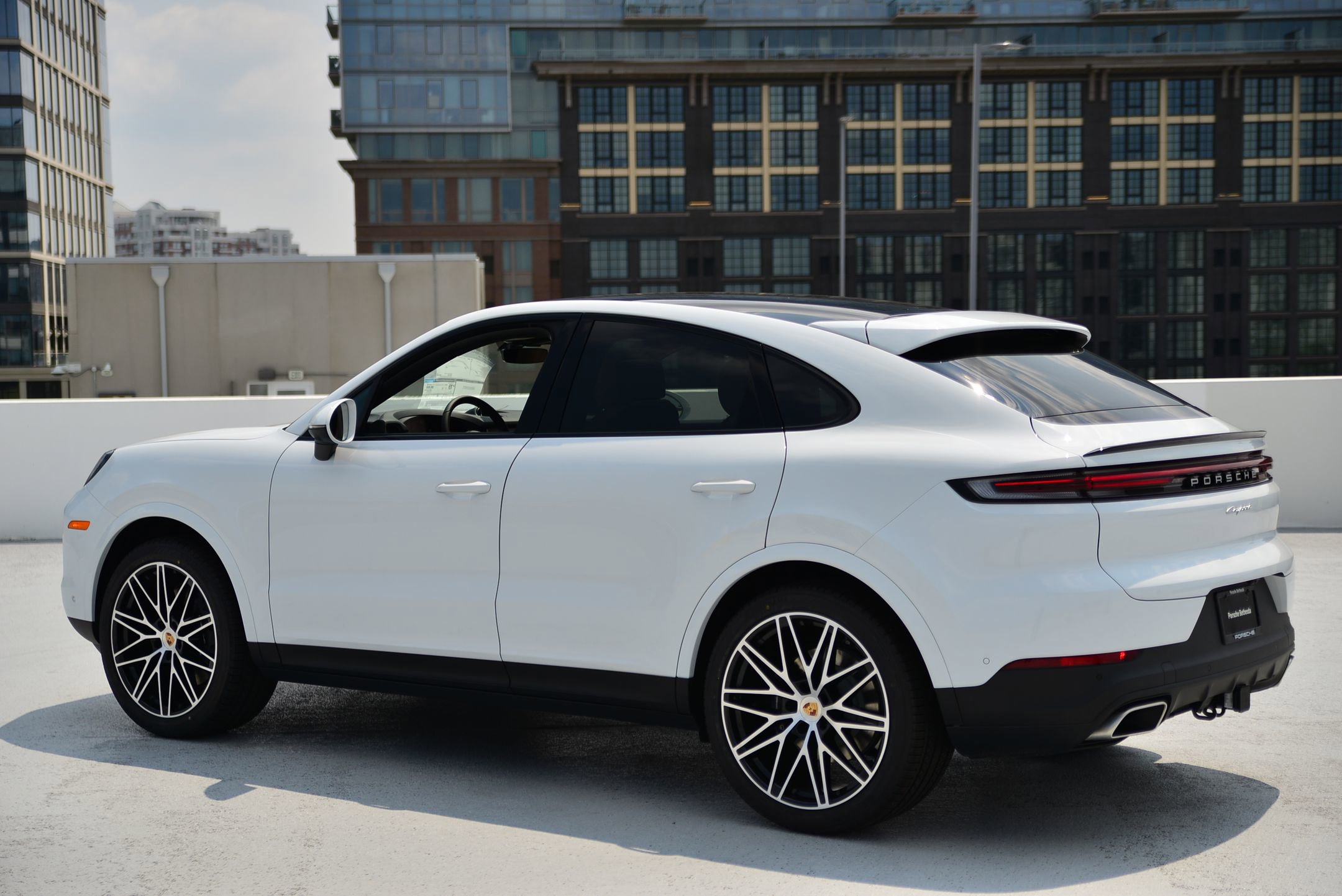2026 Porsche Cayenne Coupe photo 2