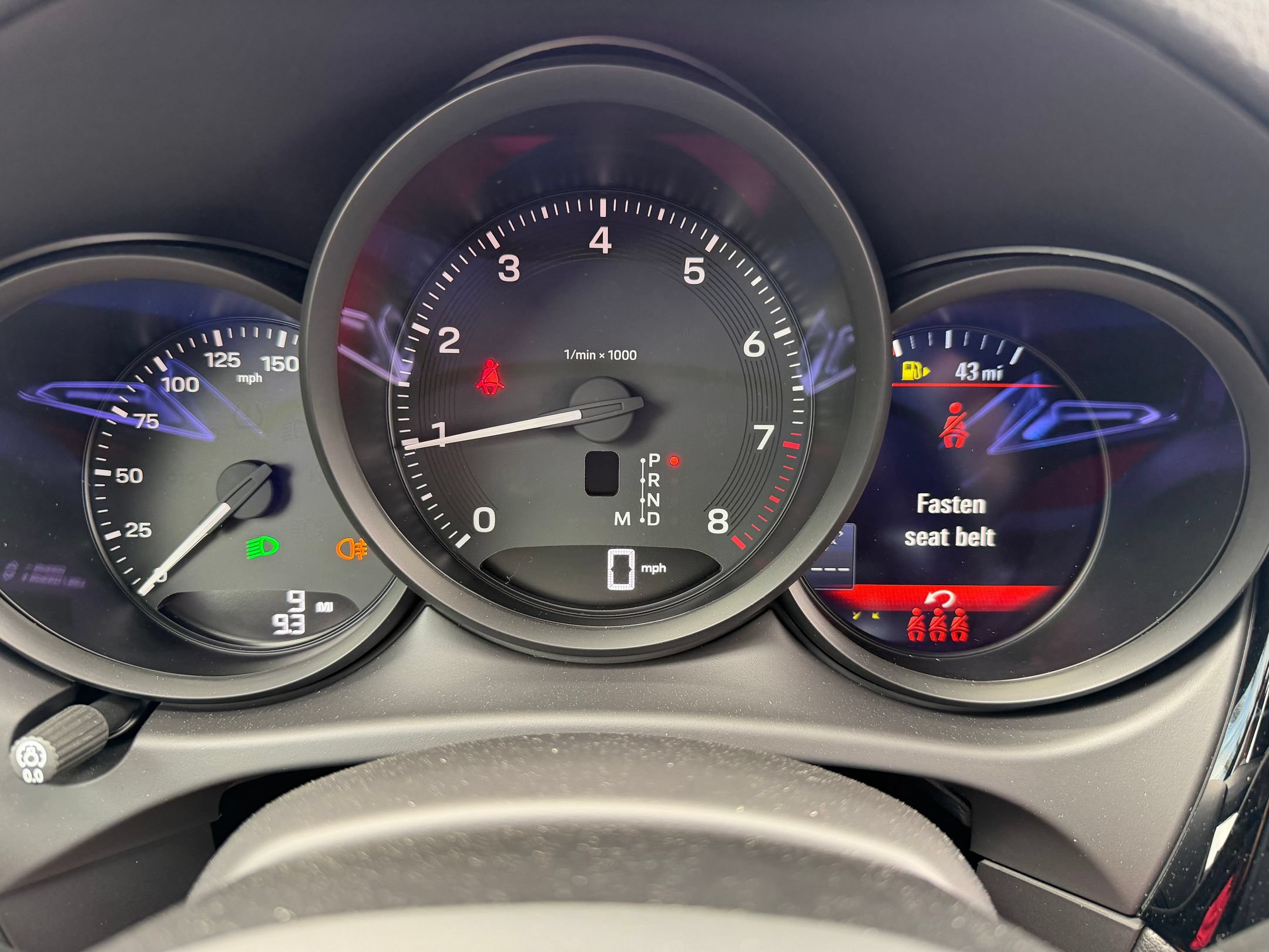 2026 Porsche Macan T - Photo 31