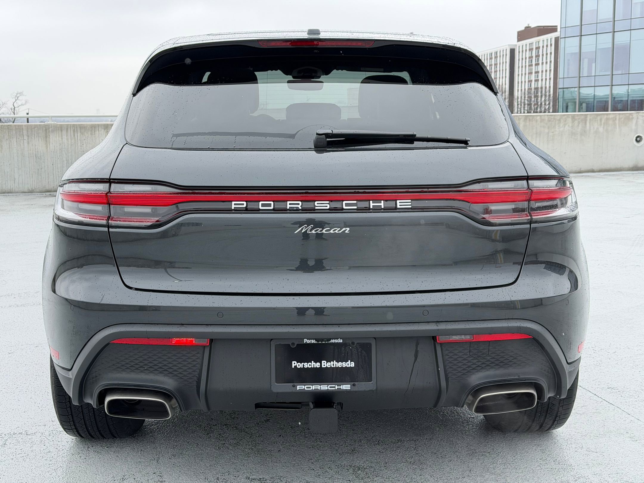 2026 Porsche Macan T - Photo 6