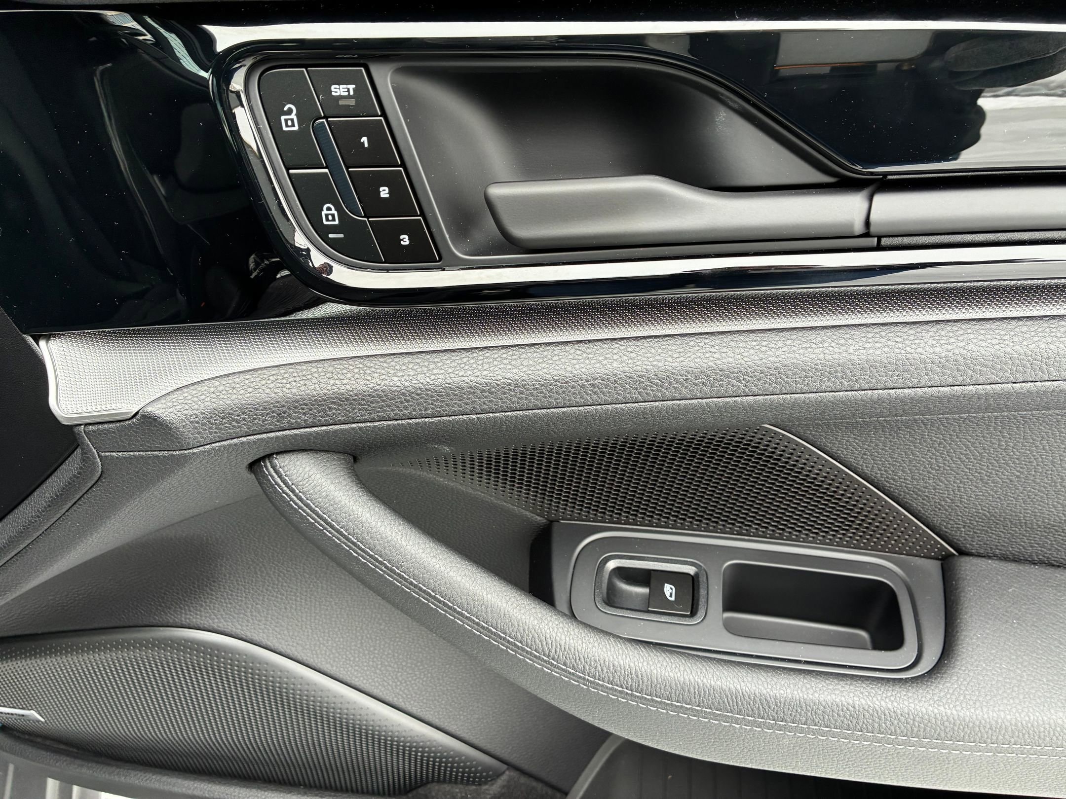 2025 Porsche Panamera Base - Photo 12