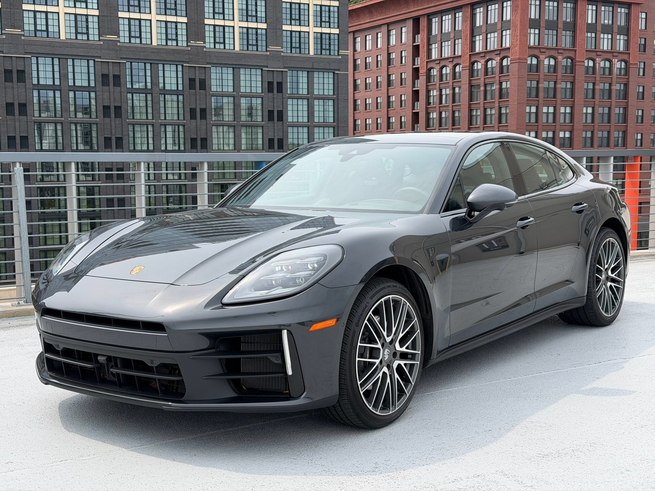 Panamera Panamera () Hatchback