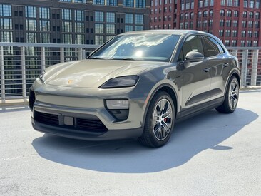 2025 Porsche Macan Electric Electric 4S SUV