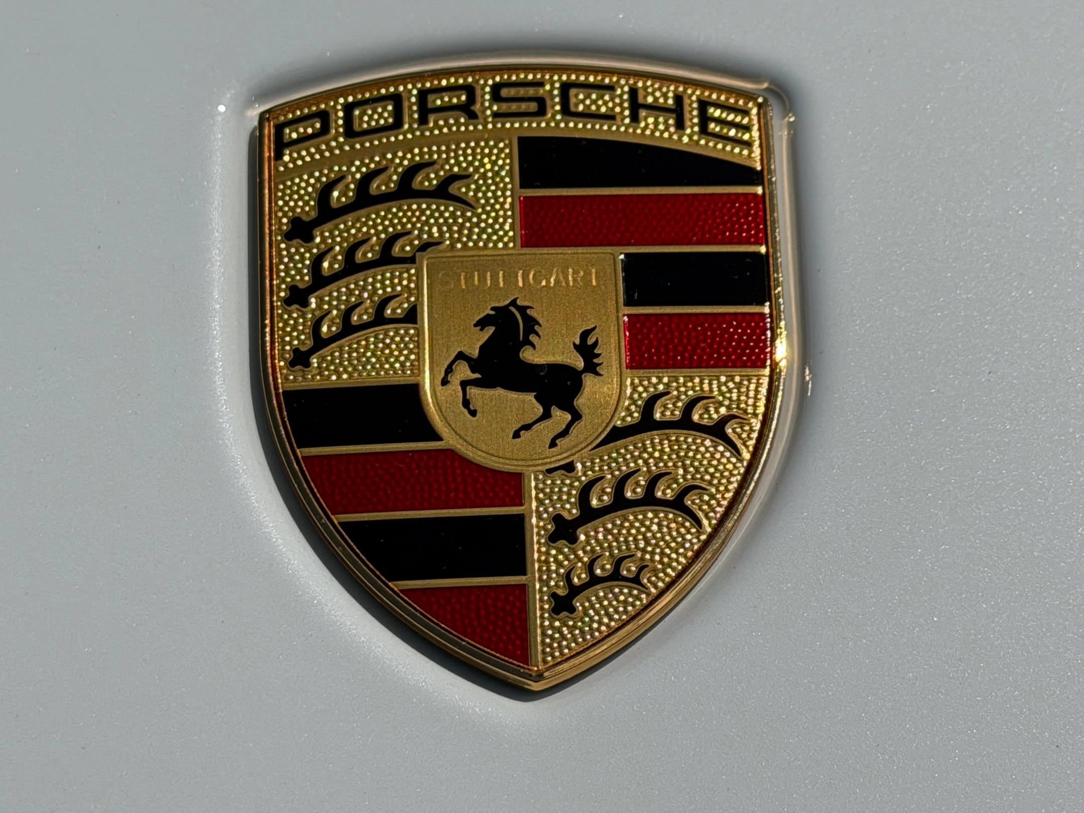 2026 Porsche Macan T - Photo 11