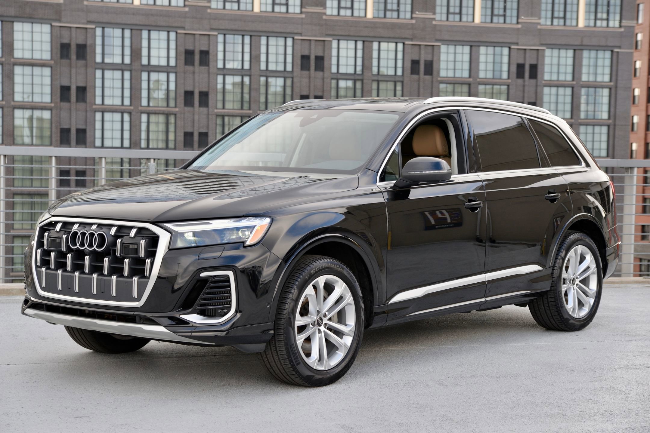 2025 Audi Q7 Premium Plus's photo
