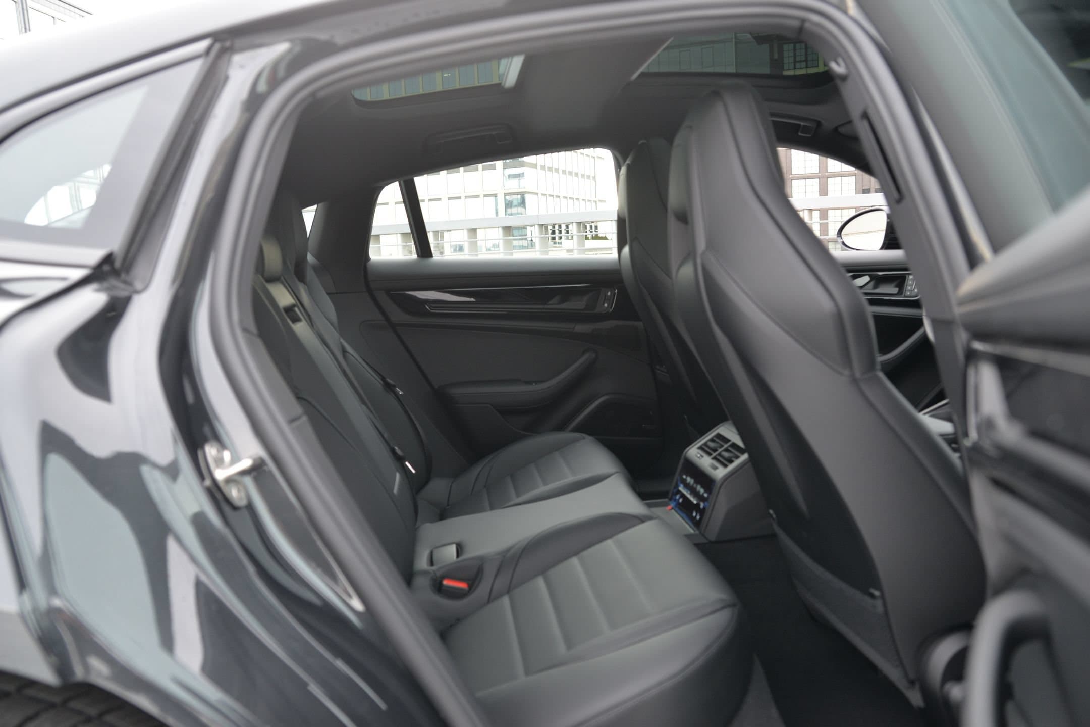2026 Porsche Panamera Base - Photo 18