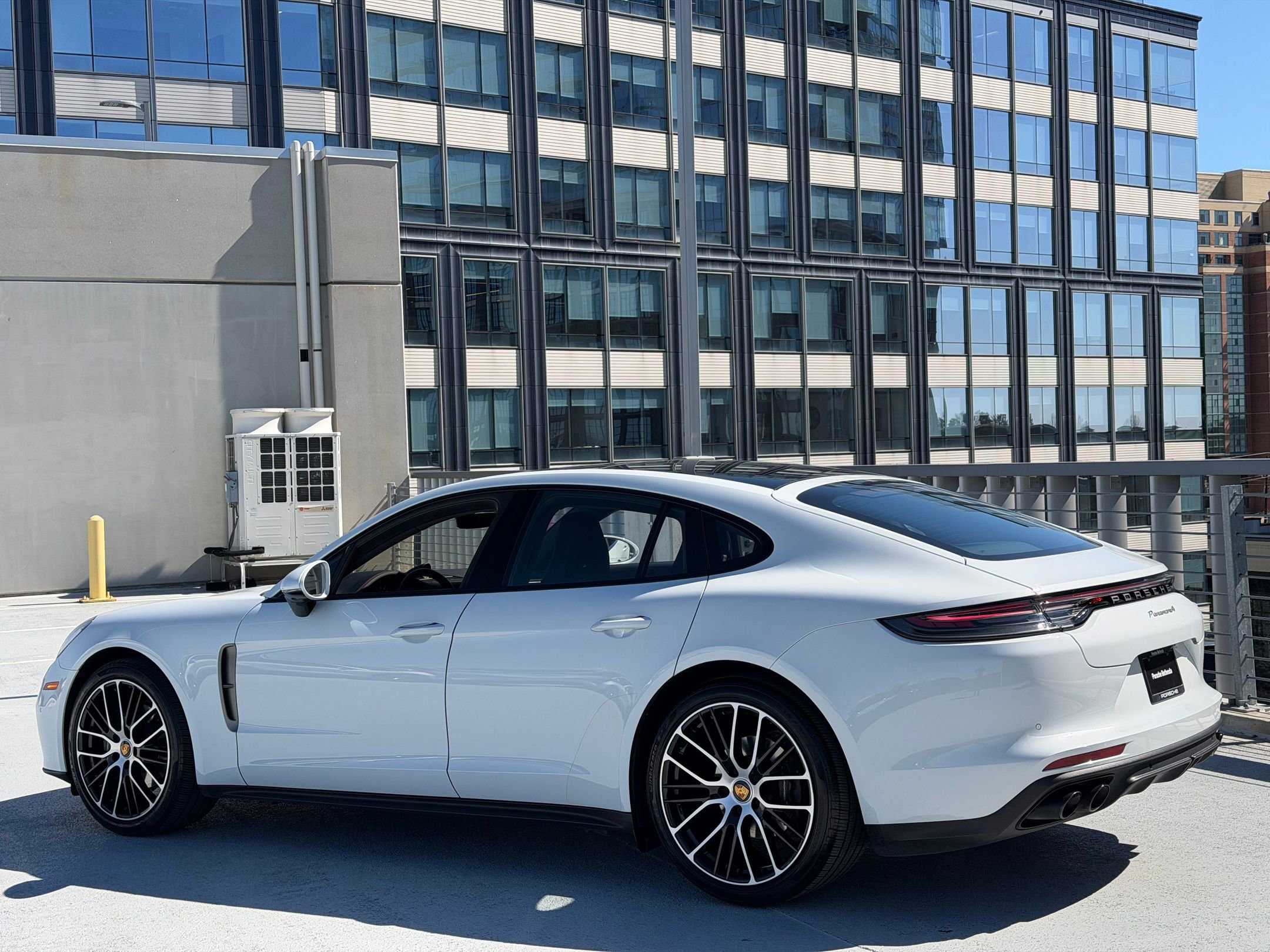Panamera 4 Platinum Edition Hatchback