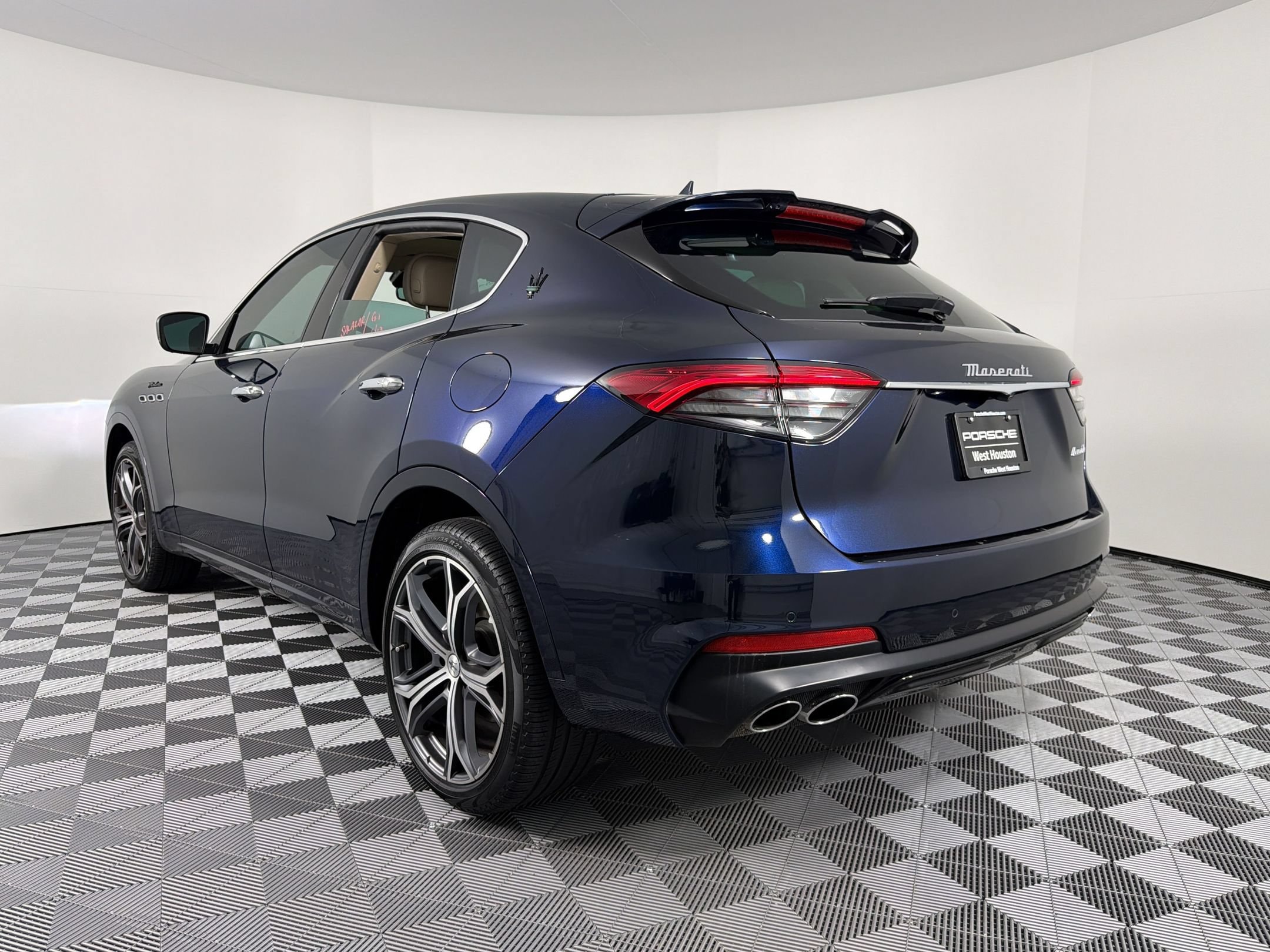 Levante Modena SUV
