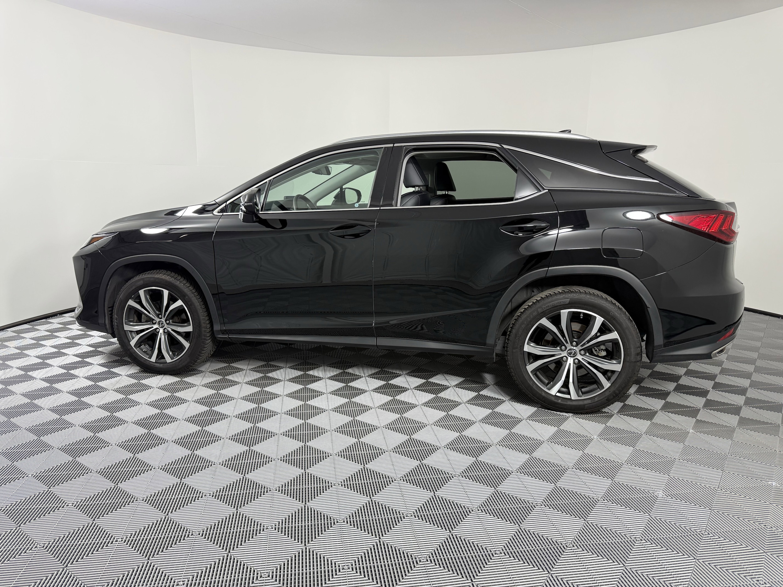 Used 2020 Lexus RX 350 with VIN 2T2HZMAA7LC156209 for sale in Houston, TX