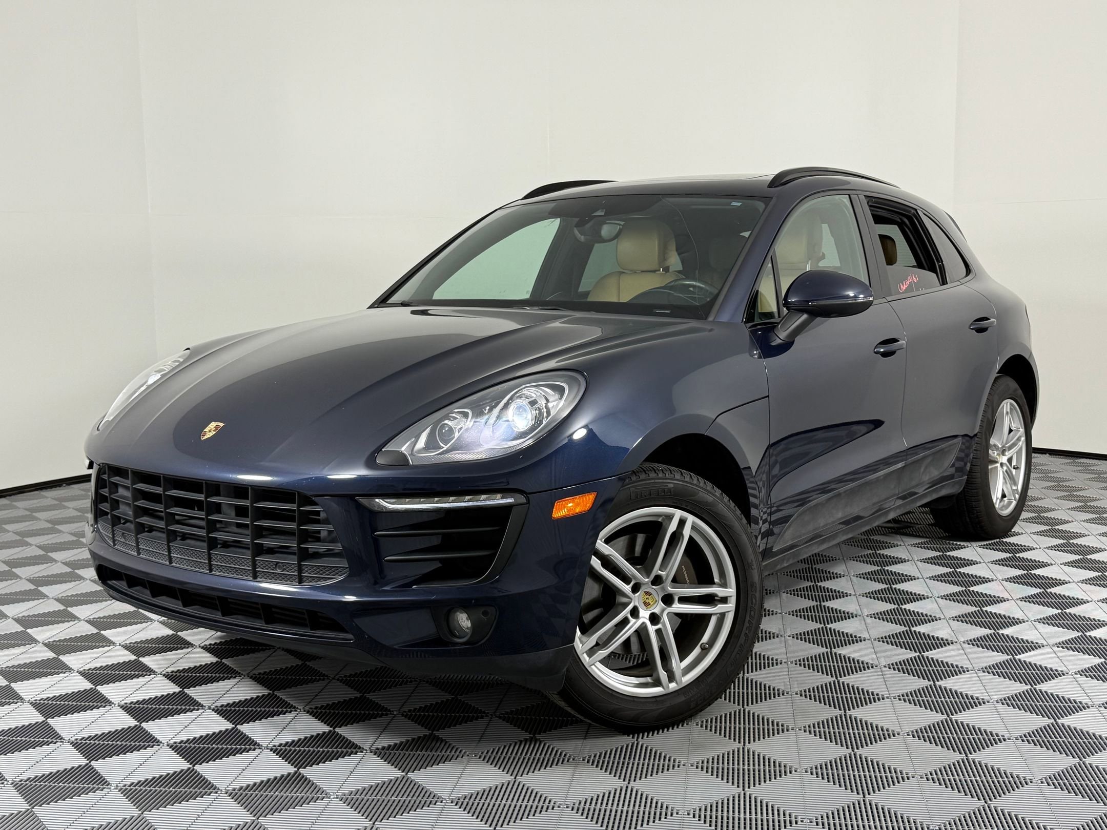 2018 Porsche Macan