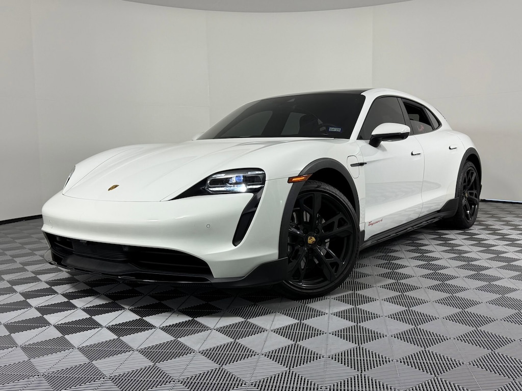 Certified 2022 Porsche Taycan 4 Wagon