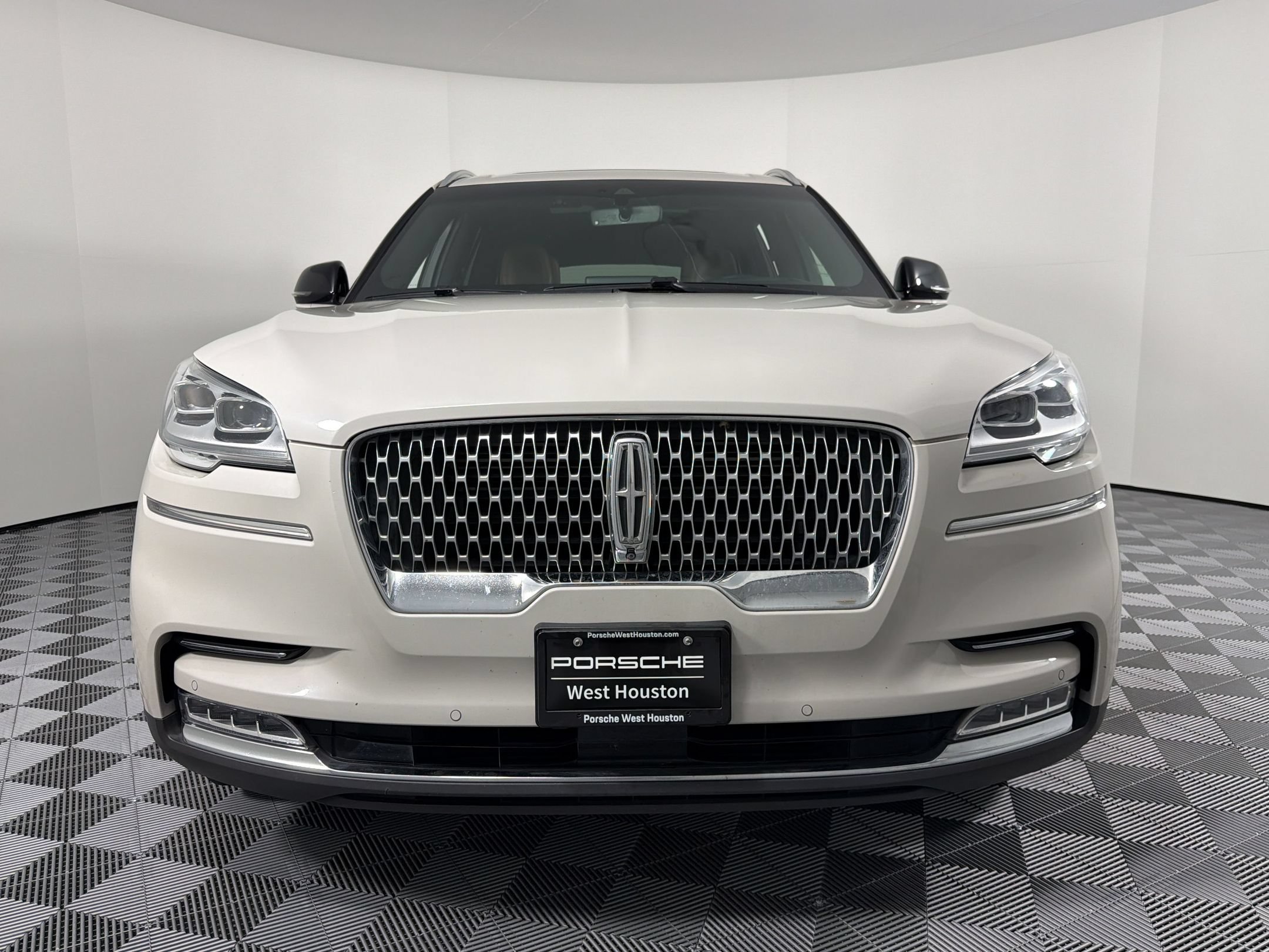 Aviator Reserve SUV