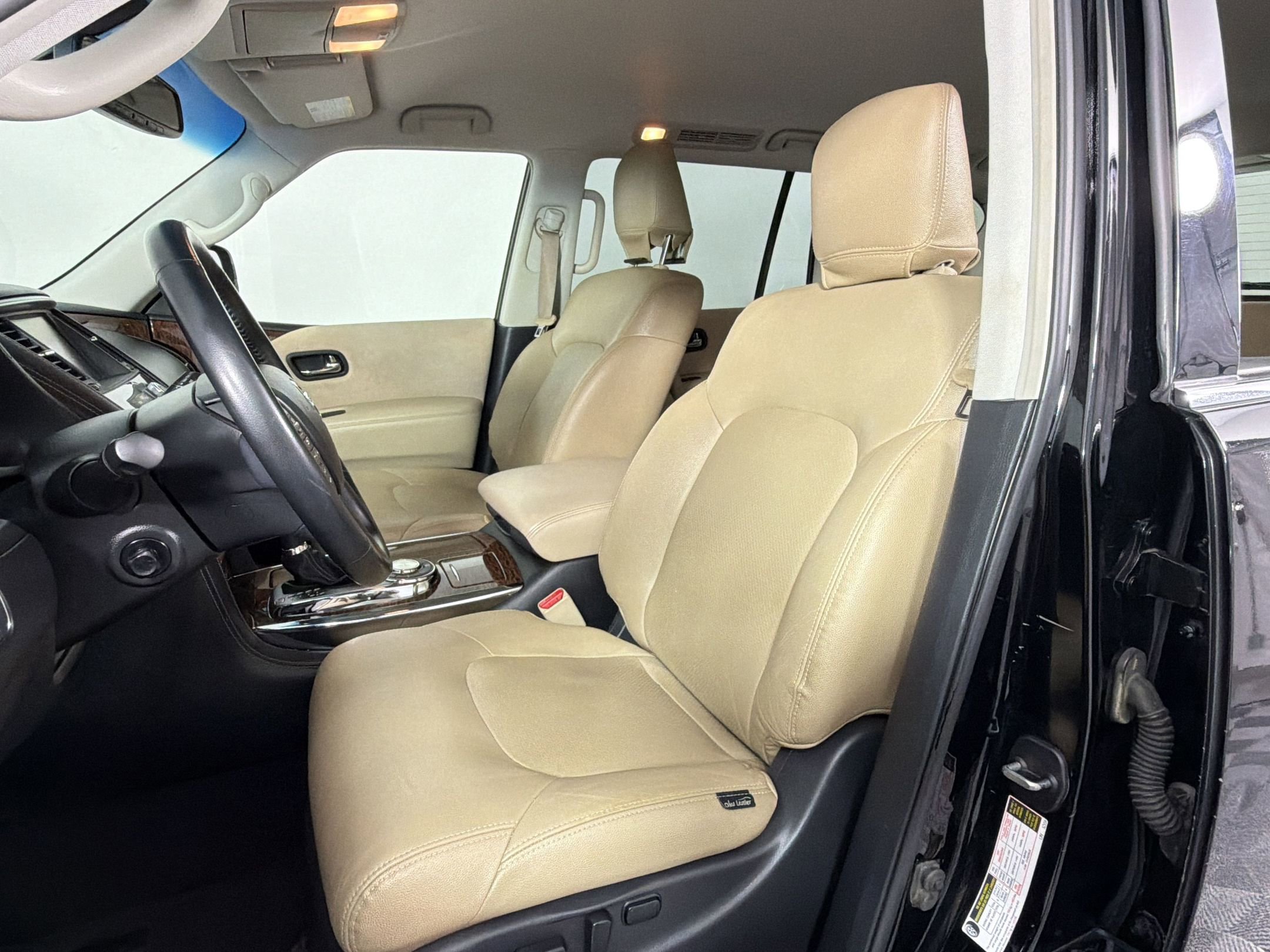 Armada SV SUV