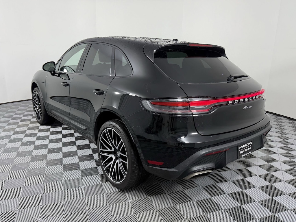 Certified 2025 Porsche Macan  SUV