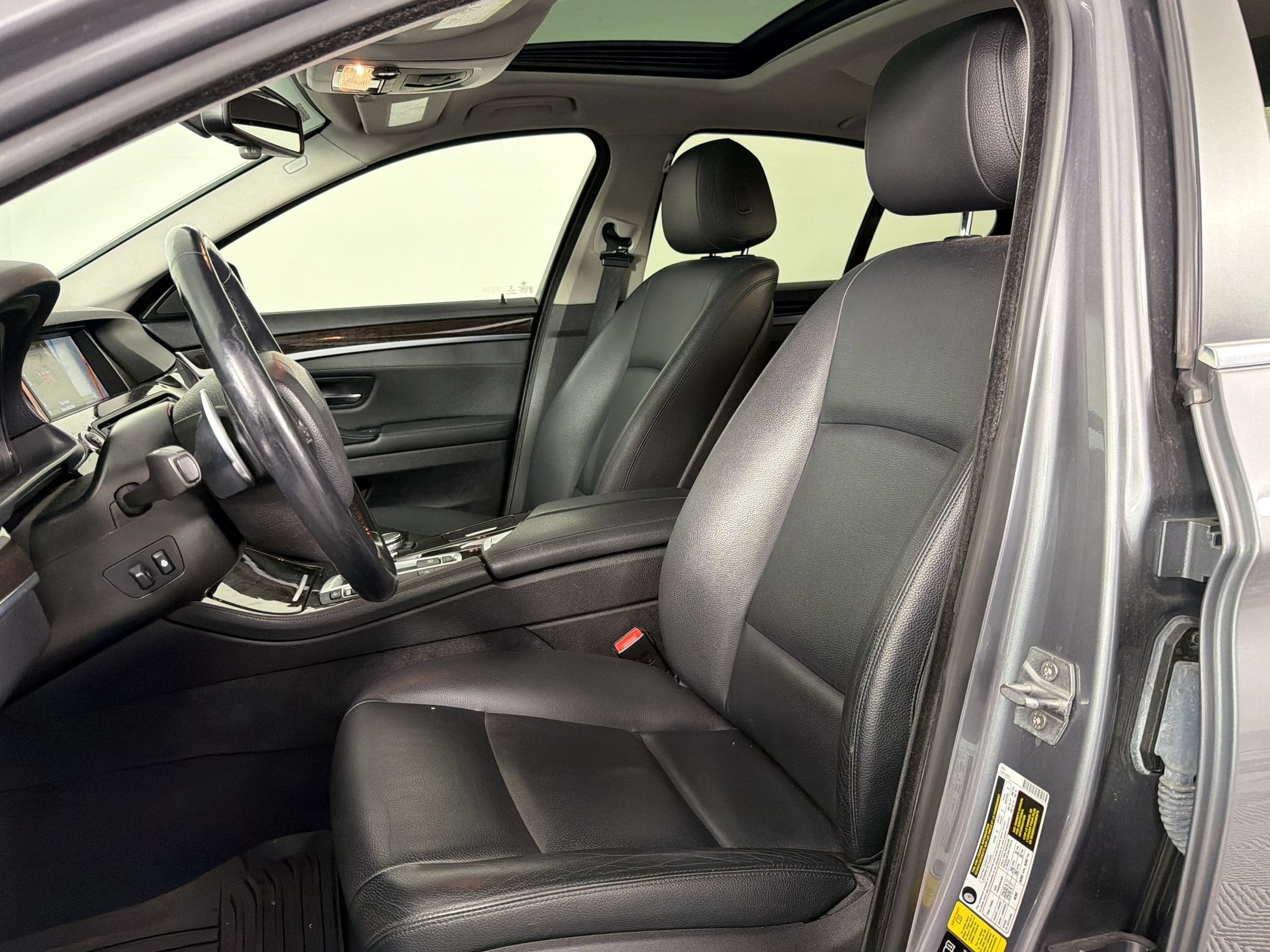 5 Series 528i XDrive Sedan