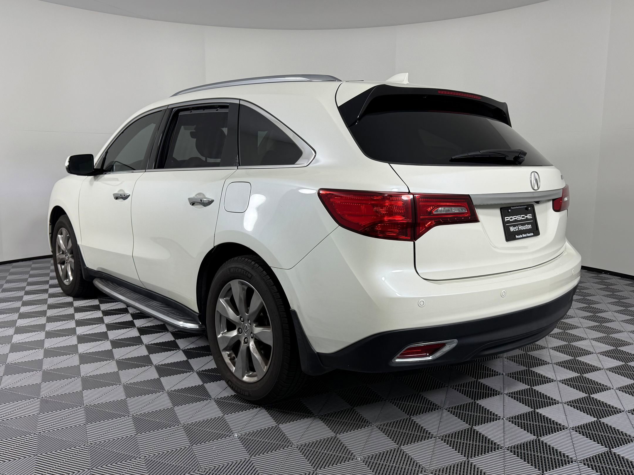 2016 Acura MDX Advance photo 3