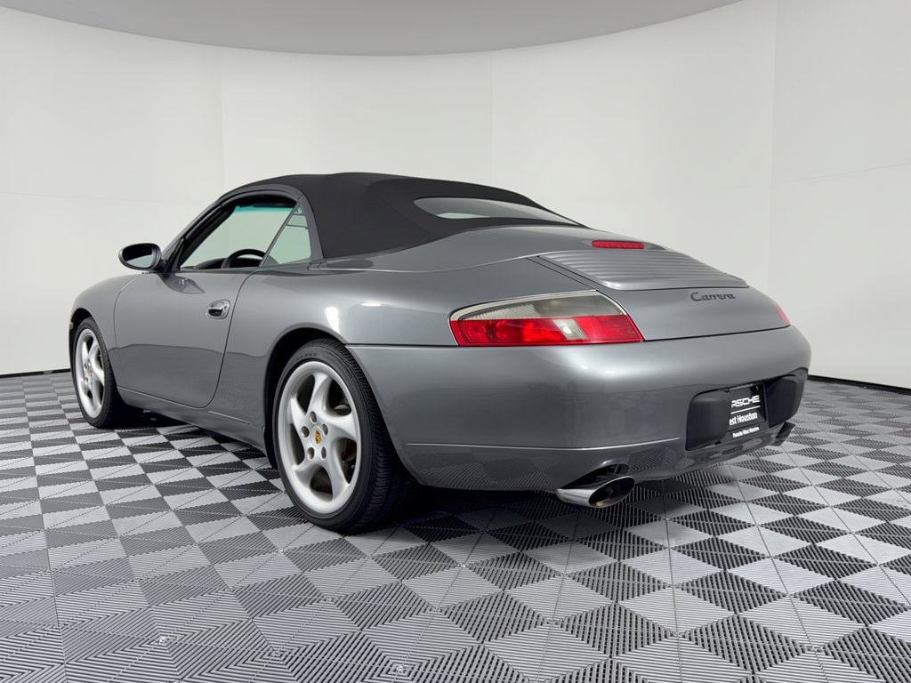 911 Carrera 911 Carrera (2dr Carrera Cabriolet 6-Spd Manual) Convertible