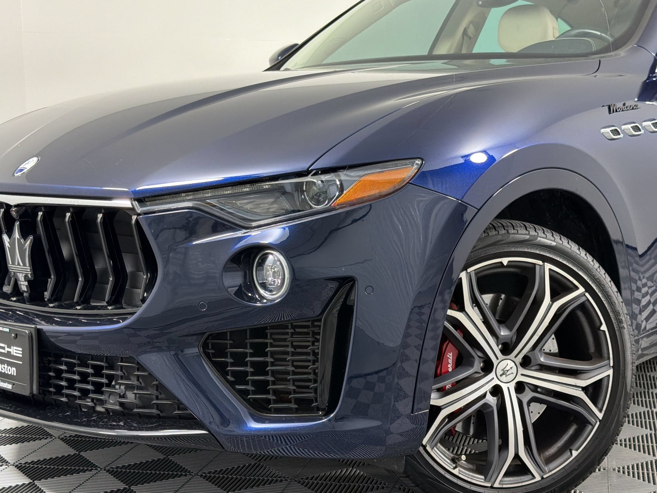 Levante Modena SUV