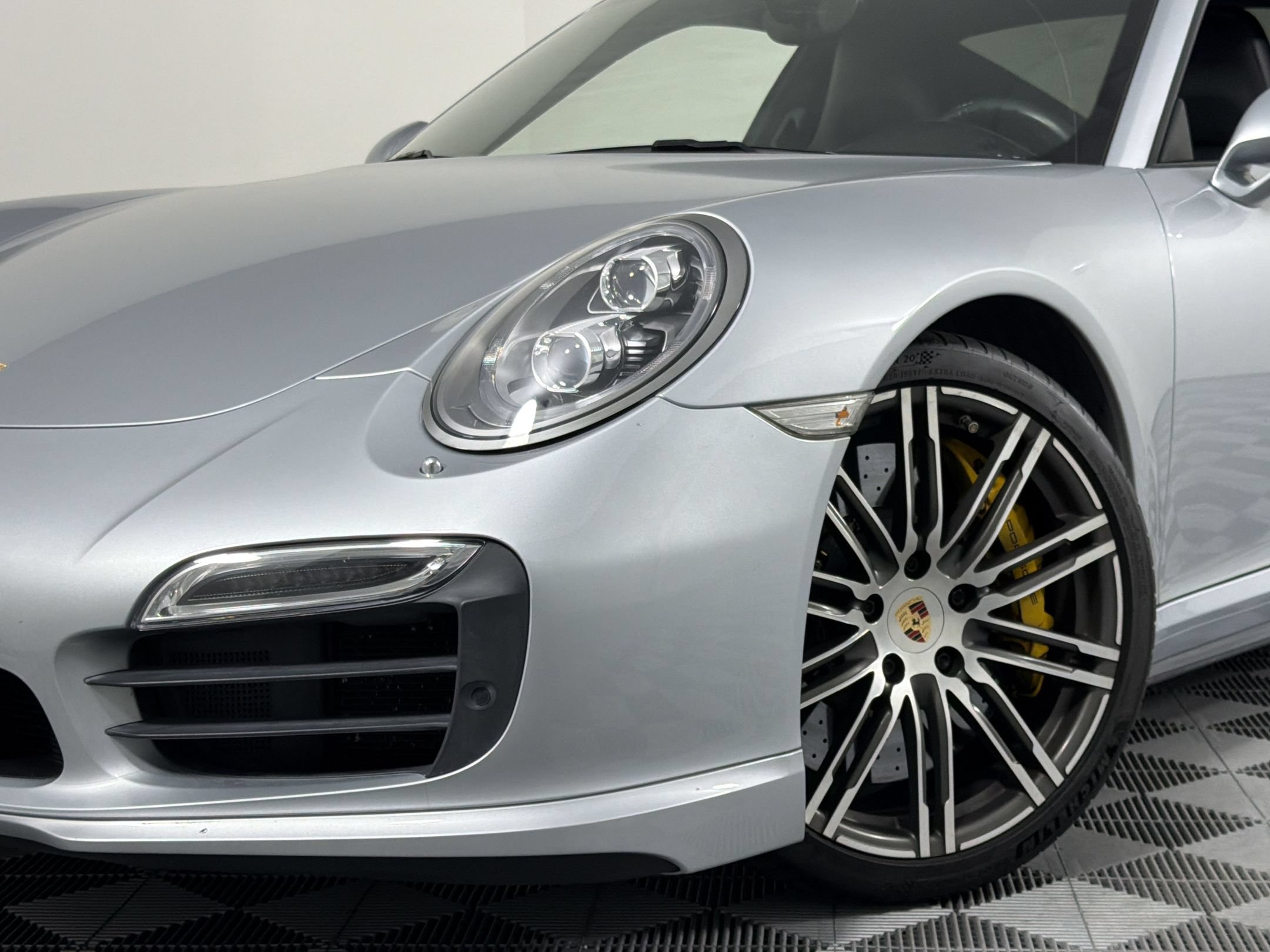 911 Turbo S Coupe