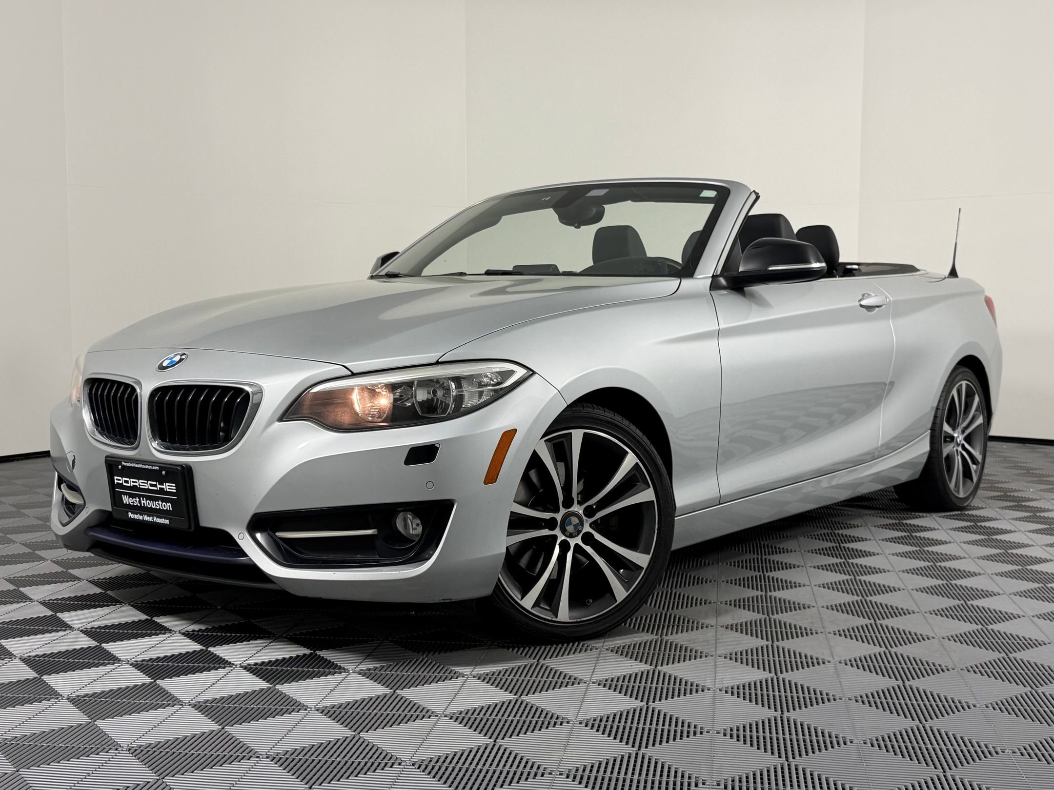 2015 BMW 2 Series 228i