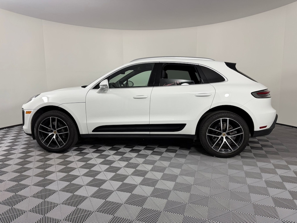 Certified 2024 Porsche Macan  SUV
