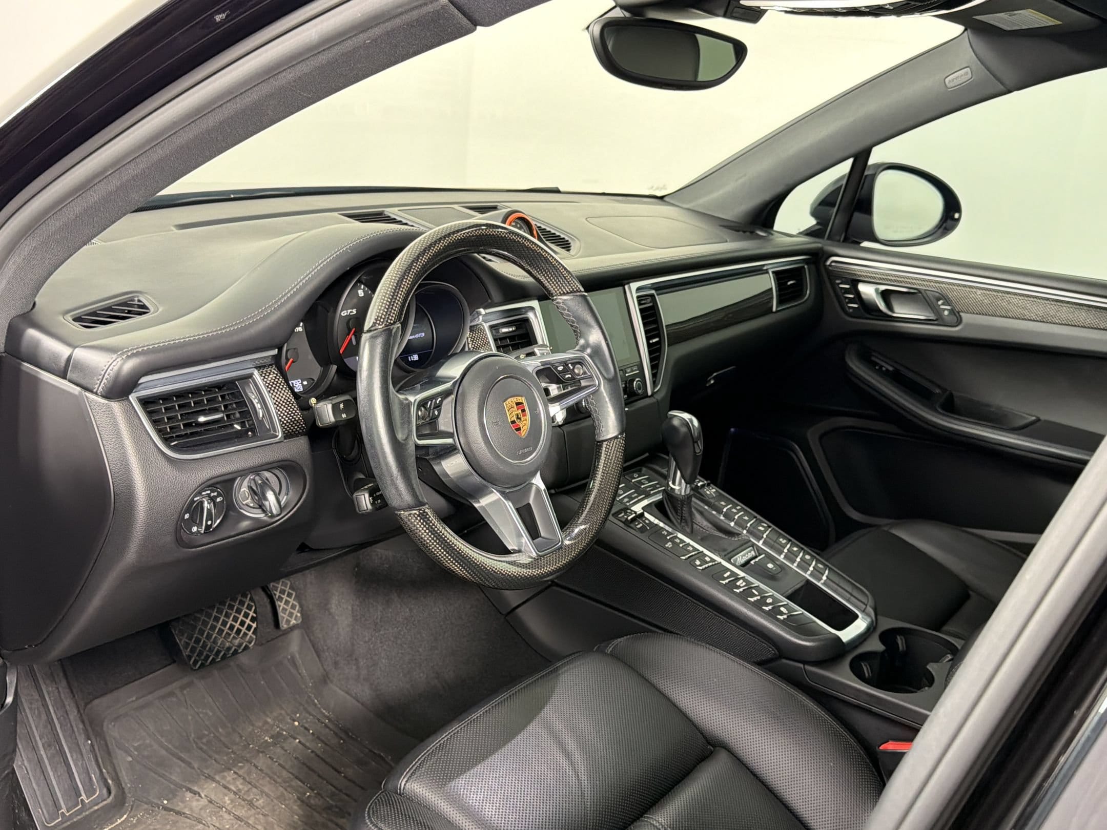 Macan GTS SUV
