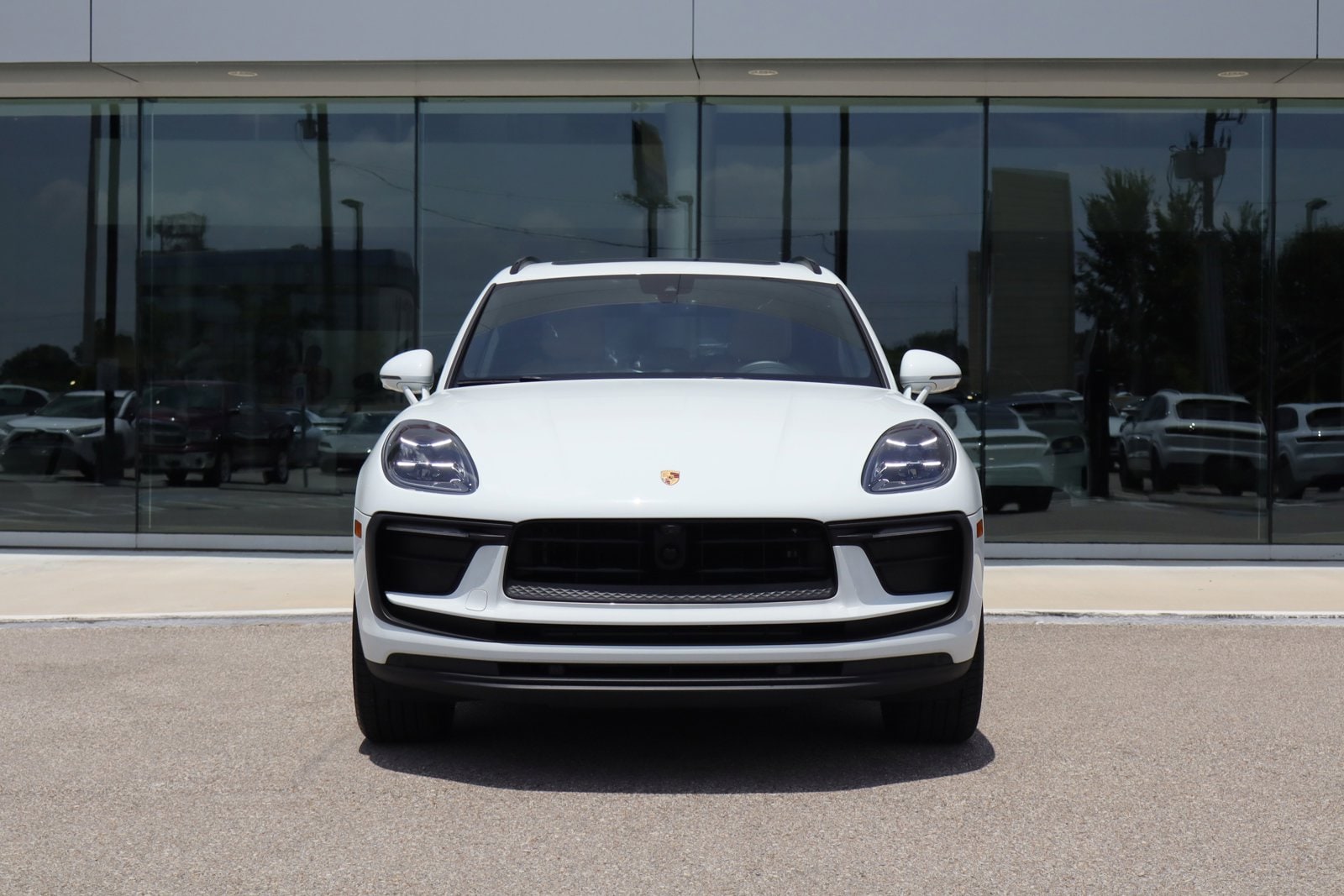 Used 2024 Porsche Macan T with VIN WP1AA2A5XRLB07672 for sale in Houston, TX