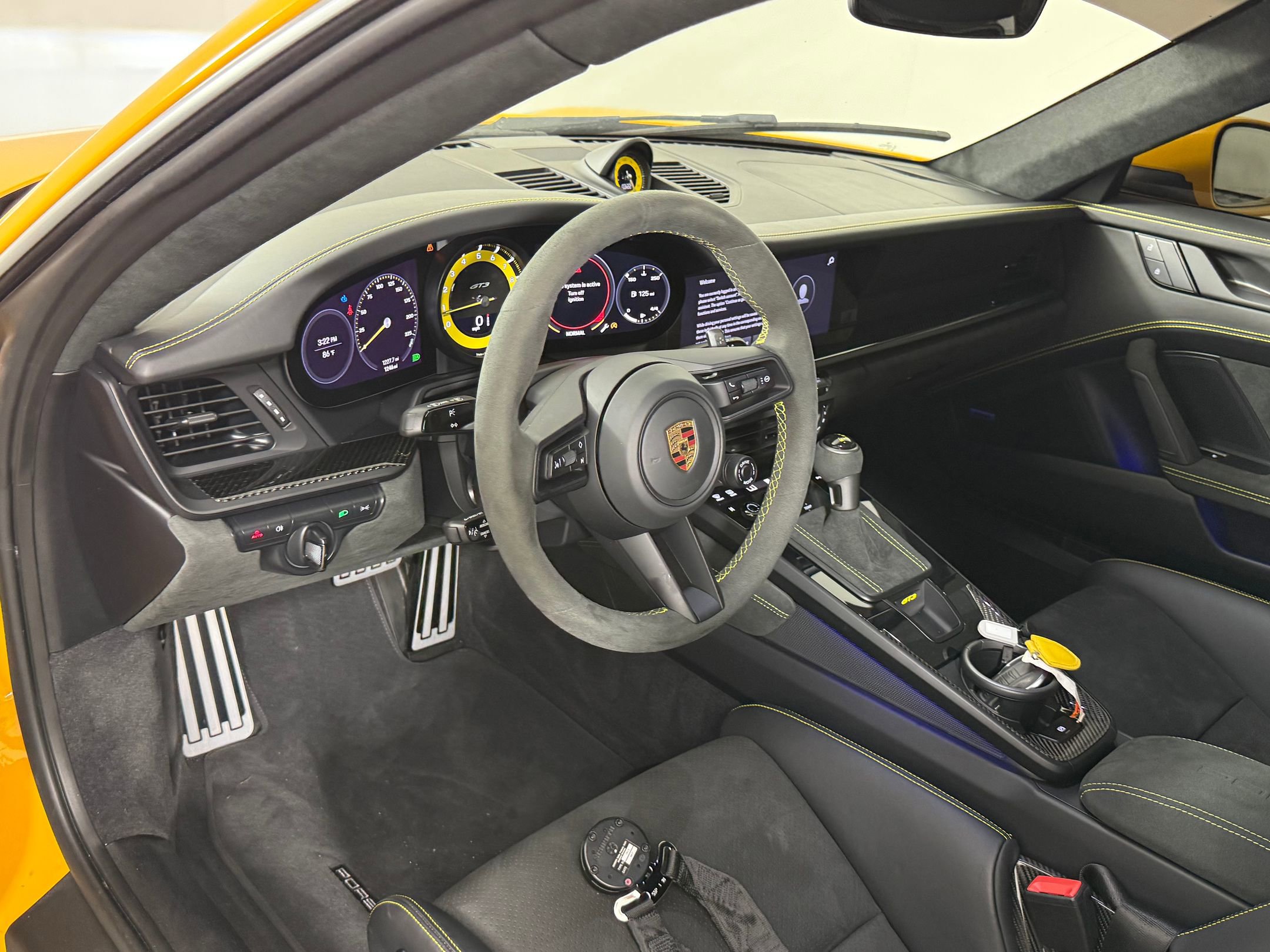2022 Porsche 911 GT3 Touring photo 4
