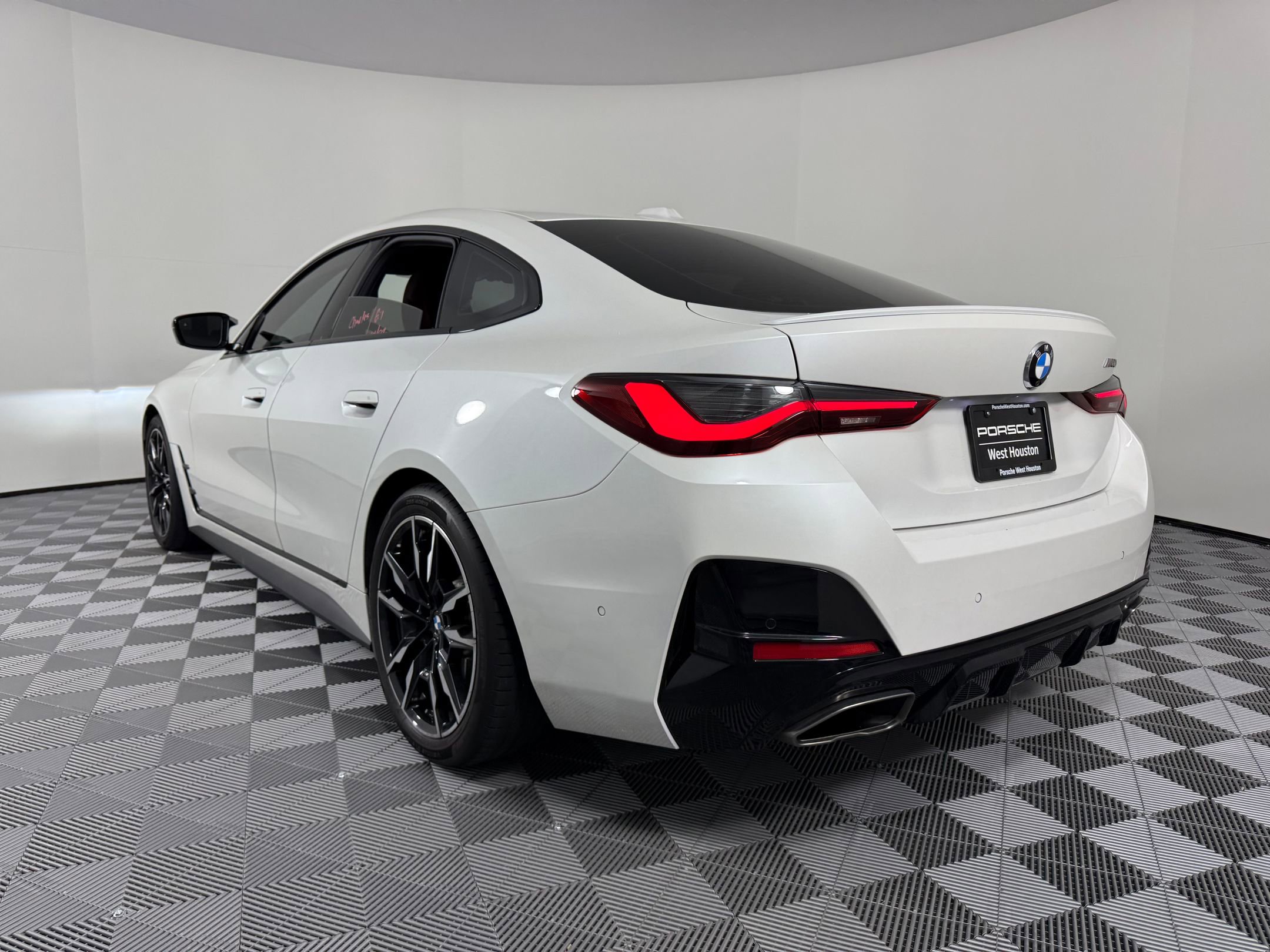 2023 Bmw M440i photo 2