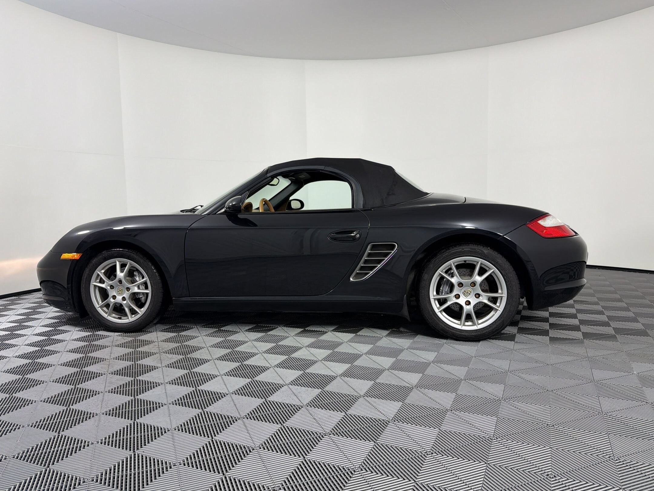 Boxster 2dr Roadster Convertible