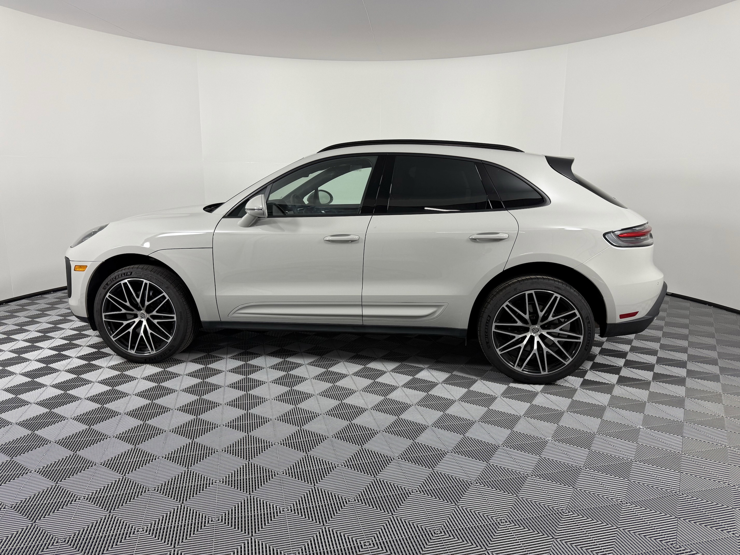 Certified 2025 Porsche Macan Base with VIN WP1AA2A55SLB05169 for sale in Houston, TX